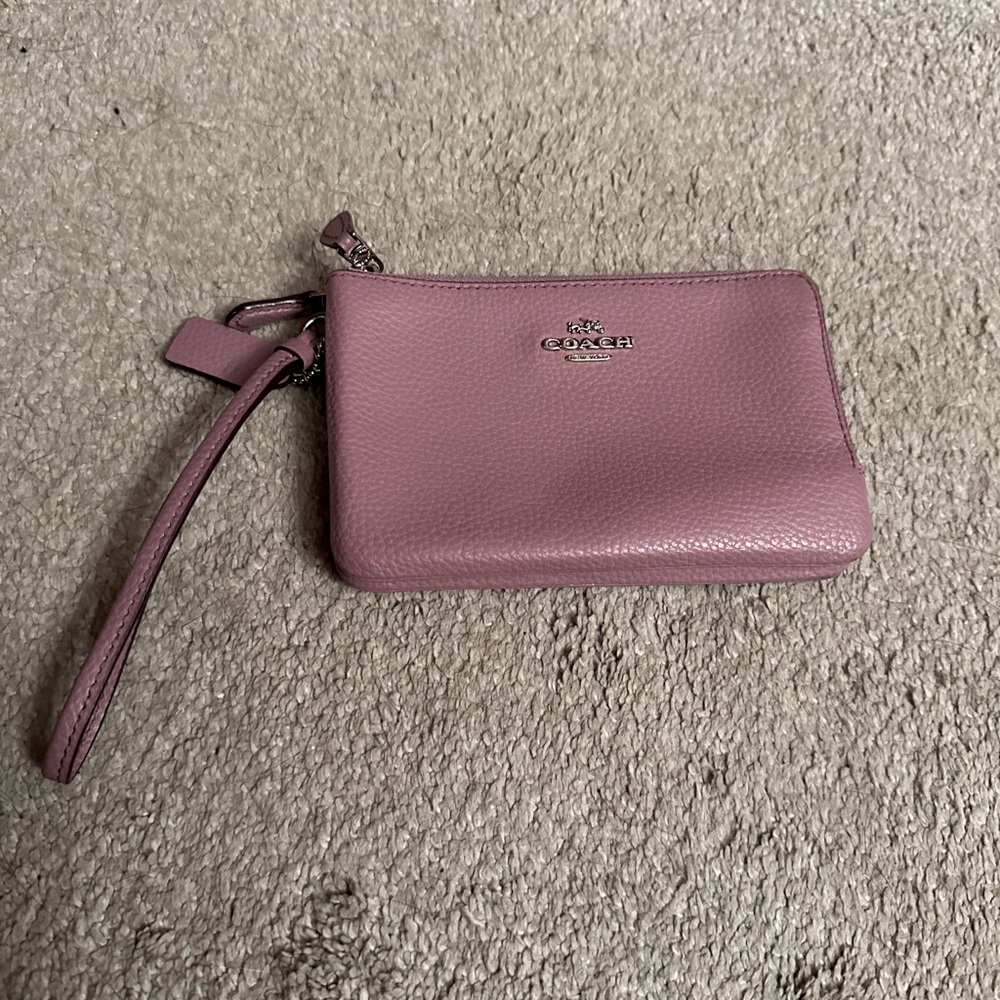 Women’s coach wristlet purse